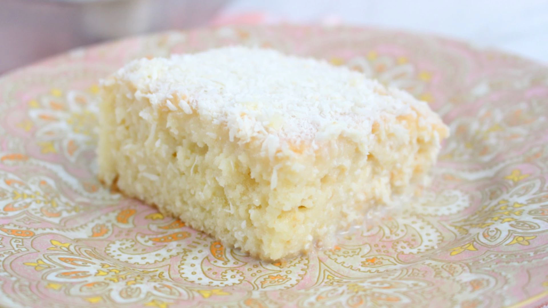 Bolo de Coco Gelado